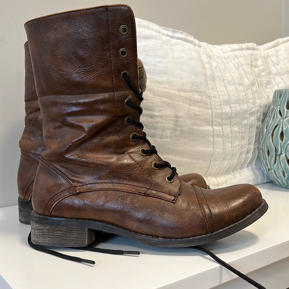 Combat boots size 39